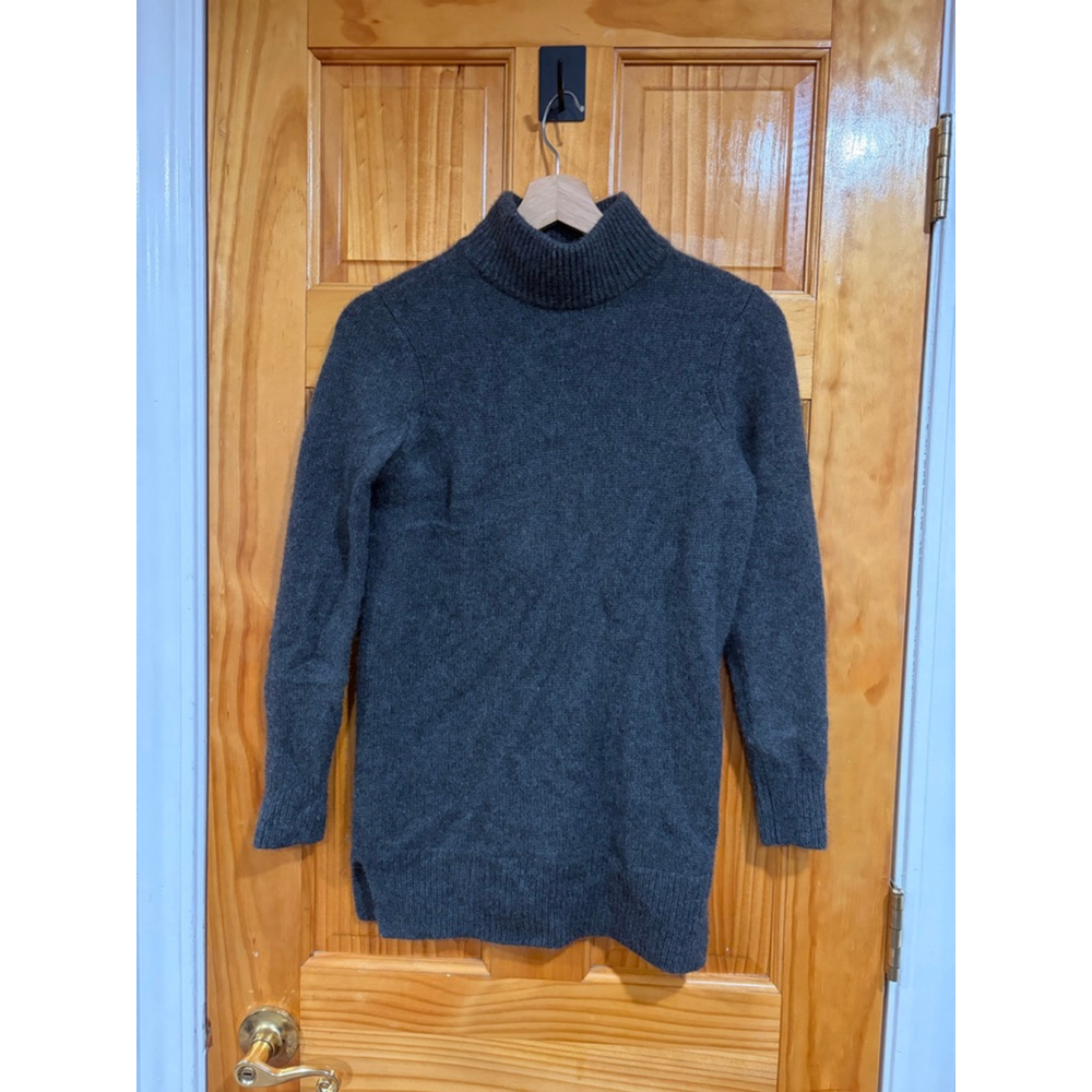 J. McLaughlin Charcoal Gray Cashmere Turtleneck Sweater Size S